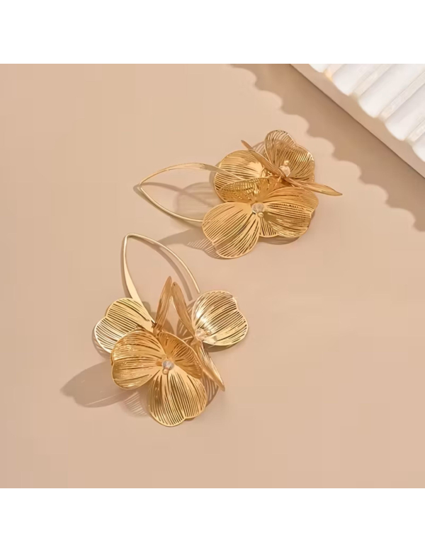 Golden Flower Hanger 